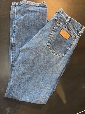 Wrangler Men’s Dark Blue Relaxed Fit Jeans